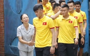 Thầy trò Hữu Thắng tìm động lực từ làng trẻ SOS